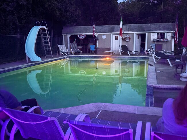 Photo - 8 Brackett Rd