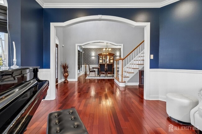 Photo - 16 Valley Wood Dr