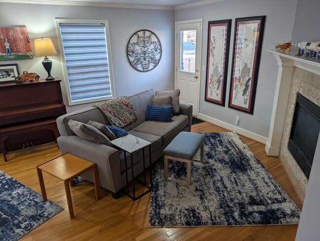 Photo - 206 W 78th St