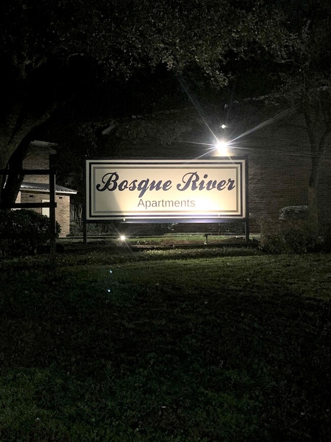 Photo - Bosque River Apartments
