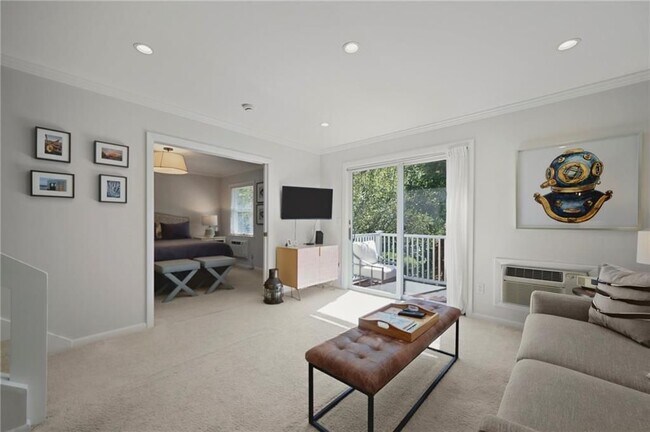 364 Bellevue Ave