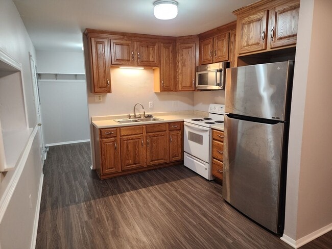 Photo - Updated 3 Bedroom, 1 bath with Large Backyard!