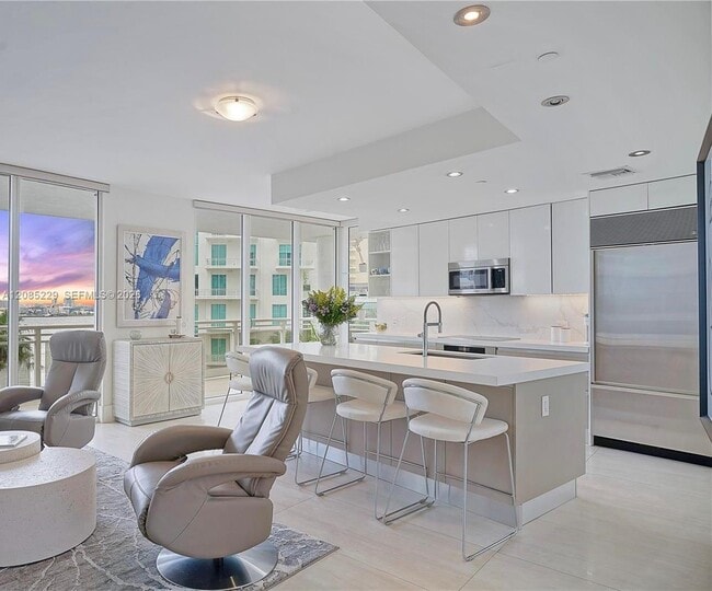 901 Brickell Key Blvd Unit 608