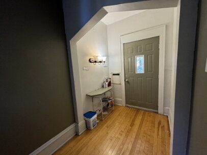 Photo - 122 Cecil St SE