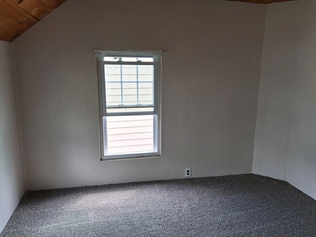 178 Hornell St Unit 178 Hornell Upstairs