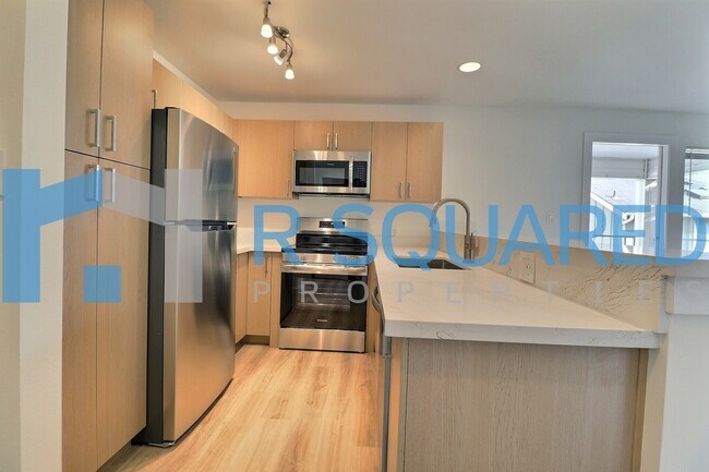 Photo - 3910 Whitman Ave N