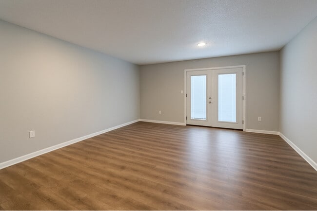 Photo - 623 Sycamore Cir