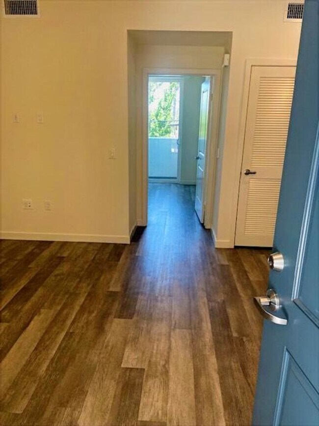 Photo - 3500 Chesapeake