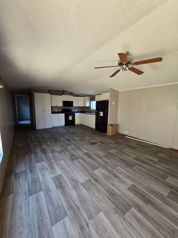 Photo - 180 Carter Pl SW