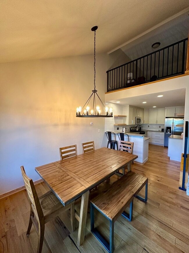 Photo - 4BD Duplex - Premium Location, Lots of Space, Nice Finishes