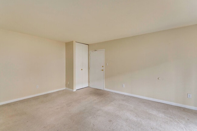 Photo - 535 Burgoyne Rd