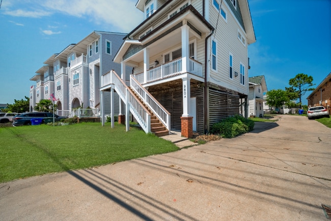 Photo - 980 W Ocean View Ave