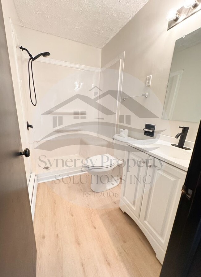 Photo - Unity Dr 810-812 Unit 810