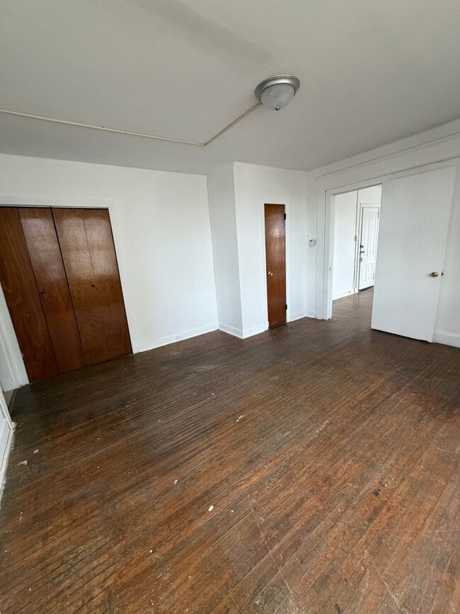 Photo - 49 S Front St Unit 1