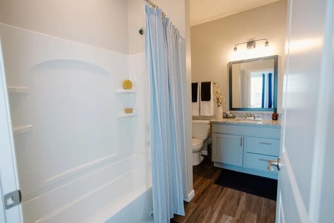 Elan Park Apartments