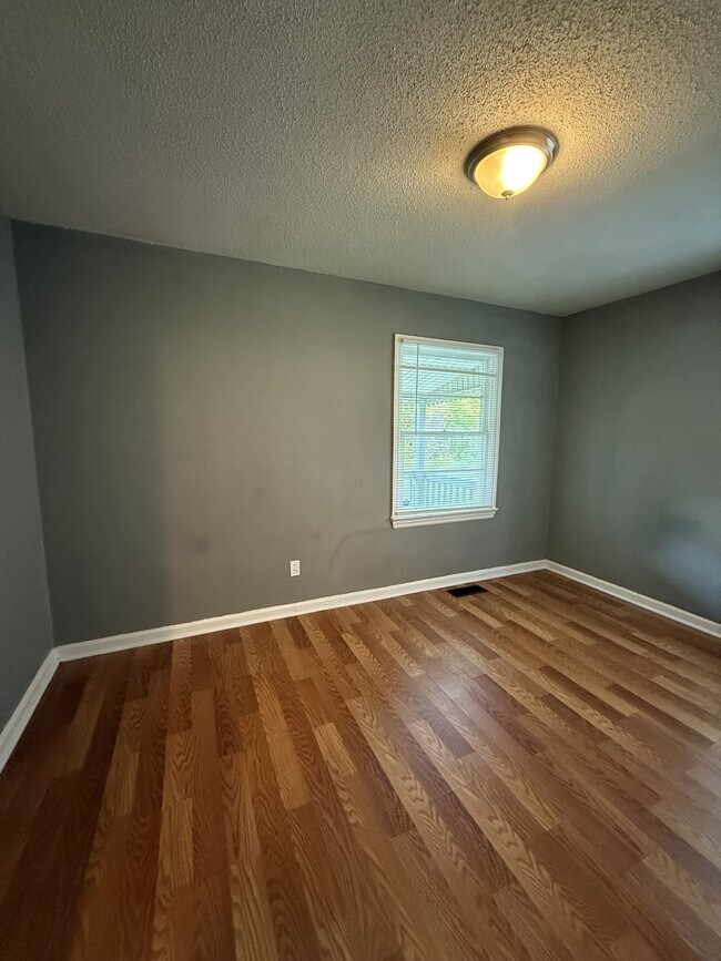 Photo - 63 Wilkes Cir