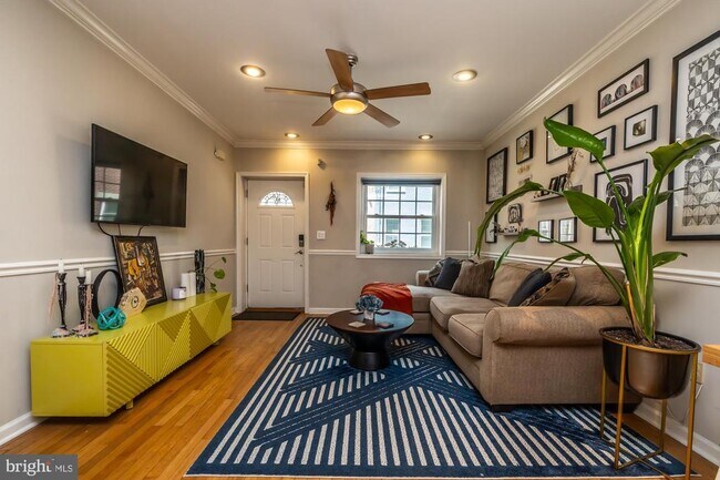 Photo - 1530 Manton St