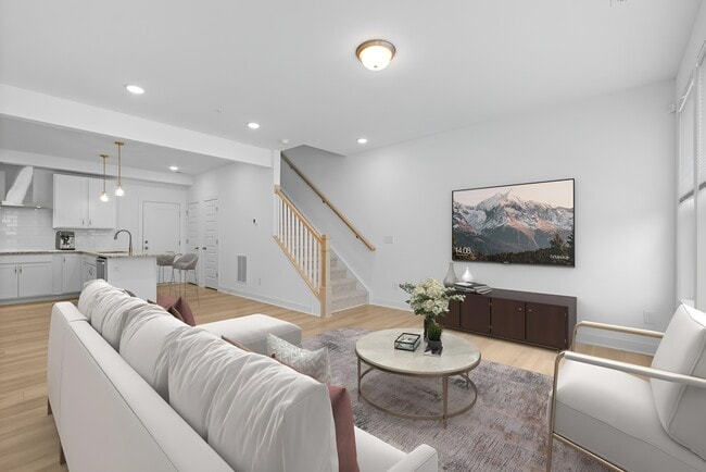 Photo - 1206 Coach Sta Aly