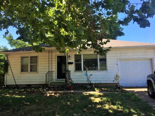 Photo - 1801 Hampton Dr