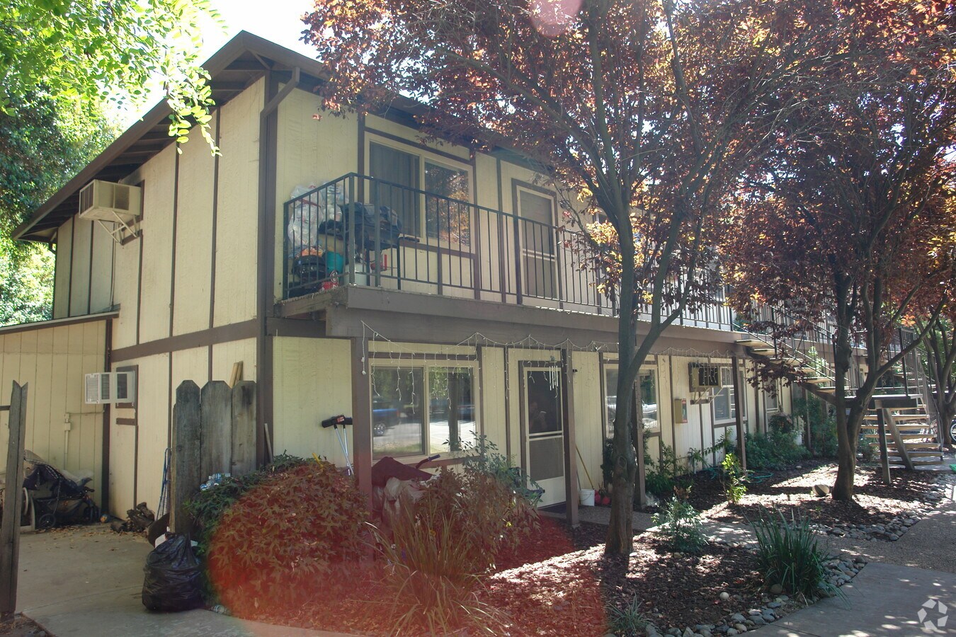 Birch Tree Apartments - Birch Tree Apartments