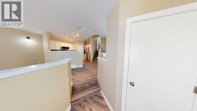 Photo - 7418 A-7114 114 St