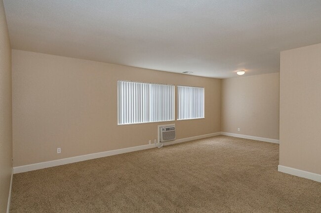 Photo - Esperanza Village Apartments