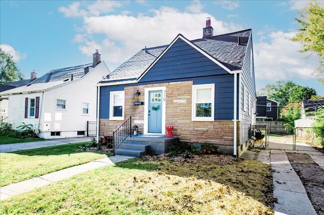 Beautiful Bright 3B/1B Bungalow in Royal Oak - Beautiful Bright 3B/1B Bungalow in Royal Oak Casa