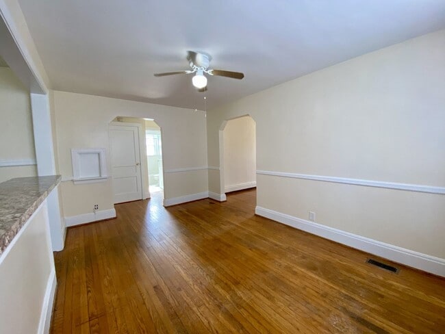 Photo - Hampton Gardens