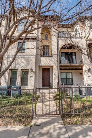 Photo - 3835 Cole Ave