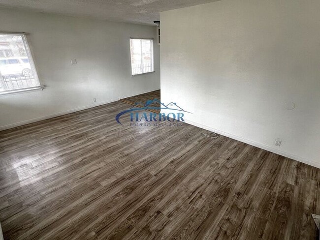 Photo - 3659 W El Segundo Blvd