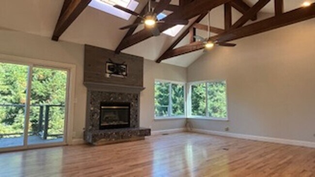 Photo - Stunning Tree-House Living with Beach Acce...