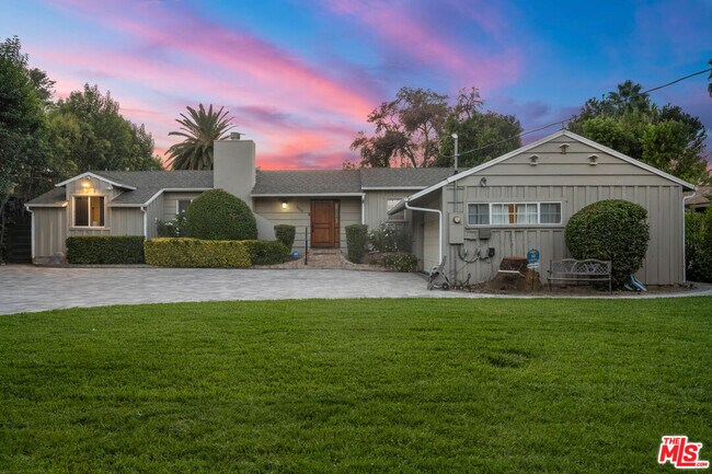 Photo - 5659 Corbin Ave