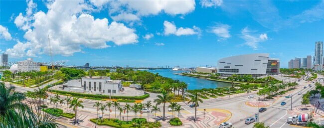 Building Photo - 900 Biscayne Blvd Unit 707 Rental