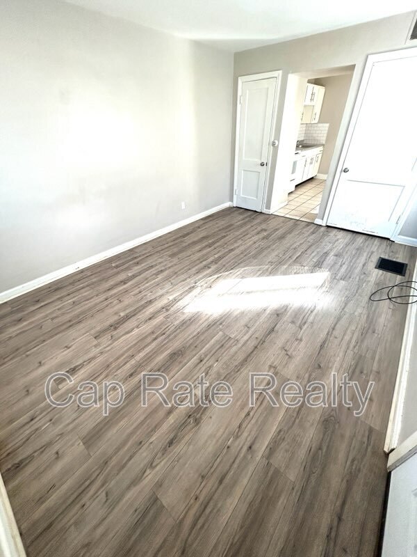 Photo - 1051 Republic Ave