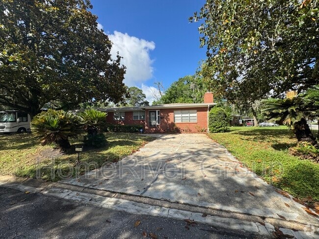 Building Photo - 2204 Tegner Dr Rental