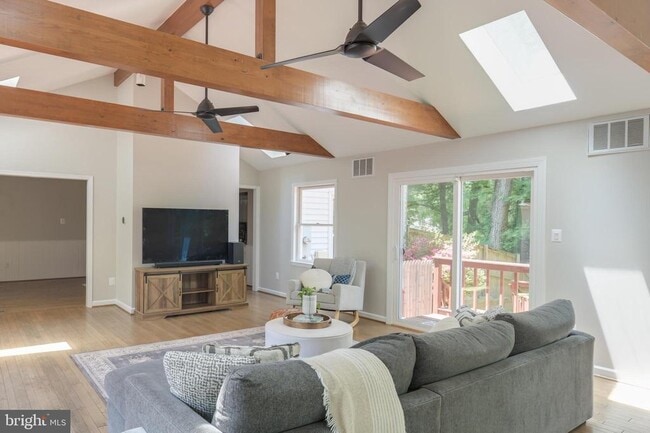 Photo - 701 Ridge Dr
