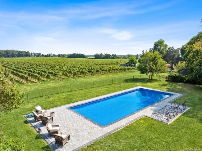 Photo - 2600 Oregon Rd