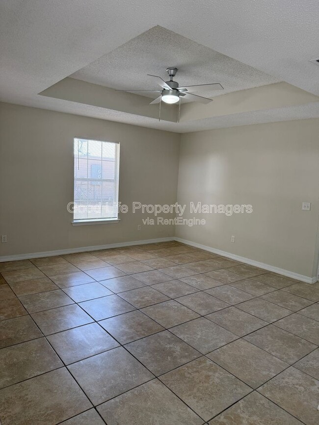 Building Photo - 9980 Bowman Ave Unit B