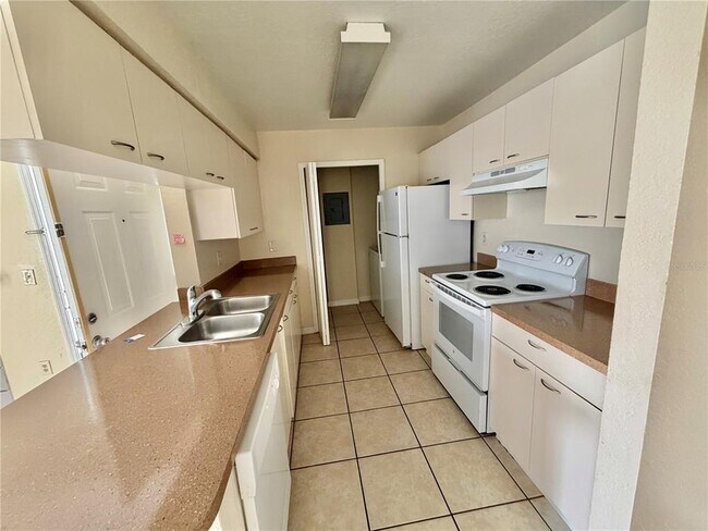 Photo - 2550 N Alafaya Trail Unit 3103
