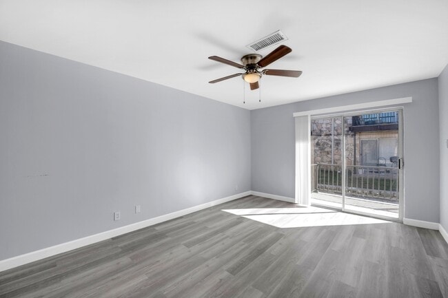 Photo - 1206 Hi Stirrup Unit 305