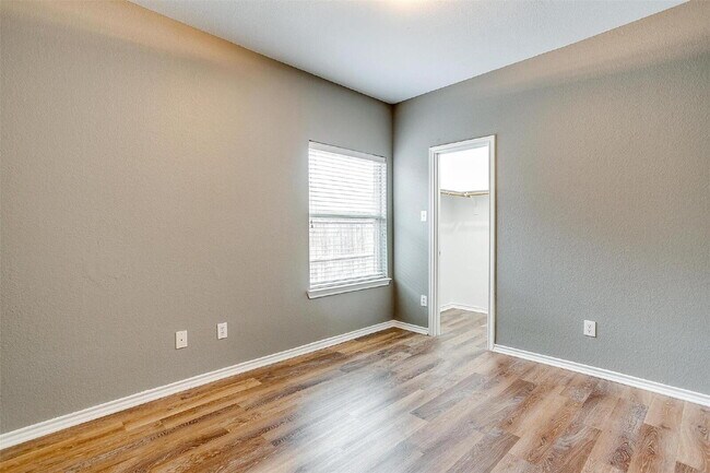 Photo - Charming 3-Bed, 2-Bath Duplex in Burleson