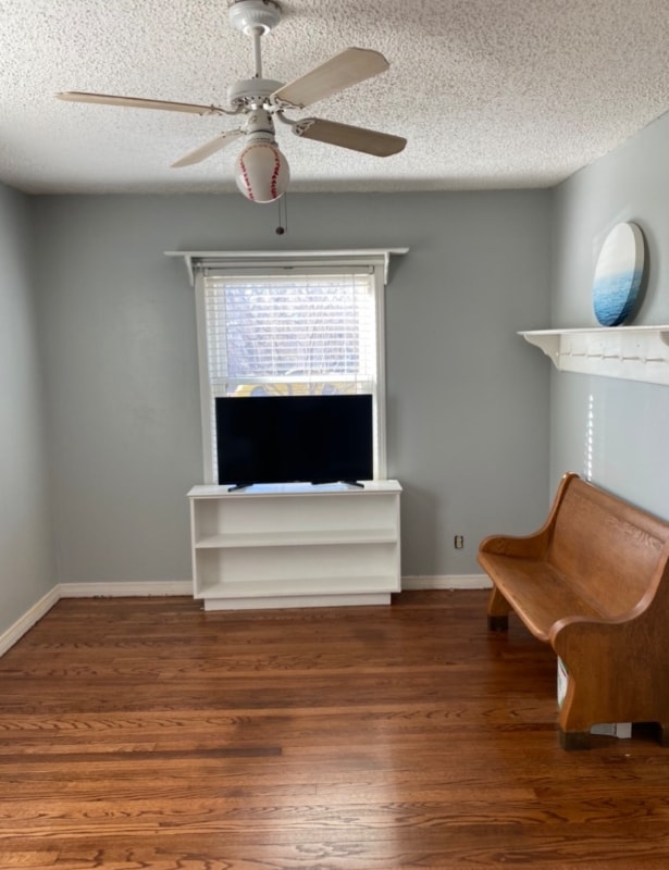 Photo - 101 E Haddock St