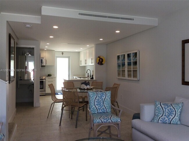Photo - 881 Ocean Dr Unit TH3