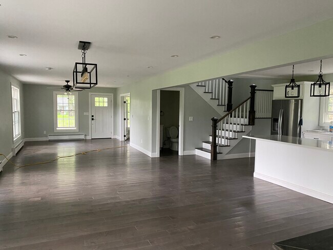 Photo - 132 Rhinecliff Rd