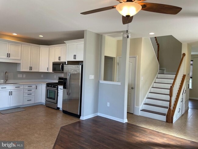 Photo - 114 Bowling Green Cir