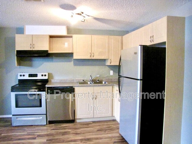 Photo - 148 Brintnell Blvd NW Unit Lower