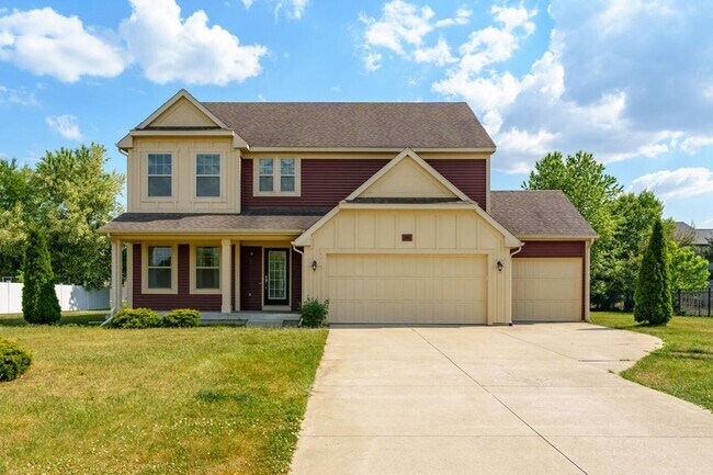 4 Bedroom Home in Applegate Trails - 4 Bedroom Home in Applegate Trails