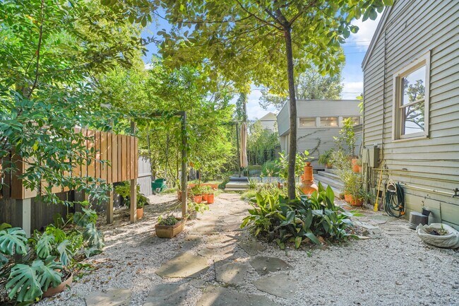 Photo - 414 Archer St