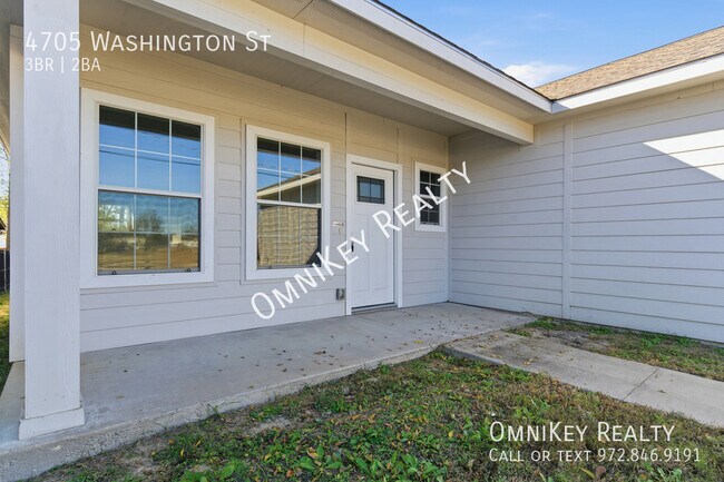 Photo - 4705 Washington St Casa