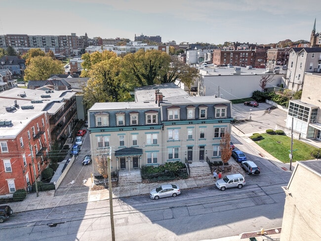 Building Photo - 17-23 E Daniels St